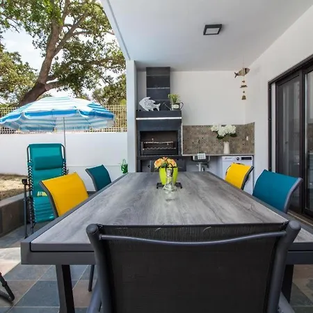 Villa Salut By Stay-Ici, Algarve Holiday Rental *
