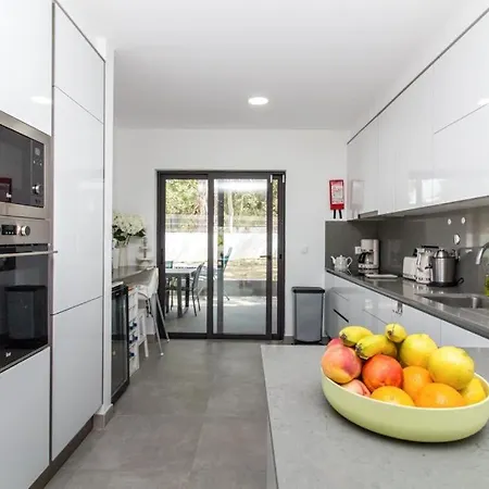 Villa Salut By Stay-Ici, Algarve Holiday Rental Vila *