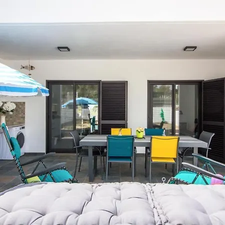 Villa Salut - Sea View&Pool&Garden&Wi-Fi&BBQ&Beach Villa